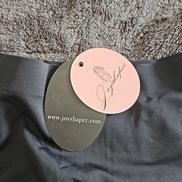 Joyshaper shaping shorts XXL nwt - Picture 2 of 3